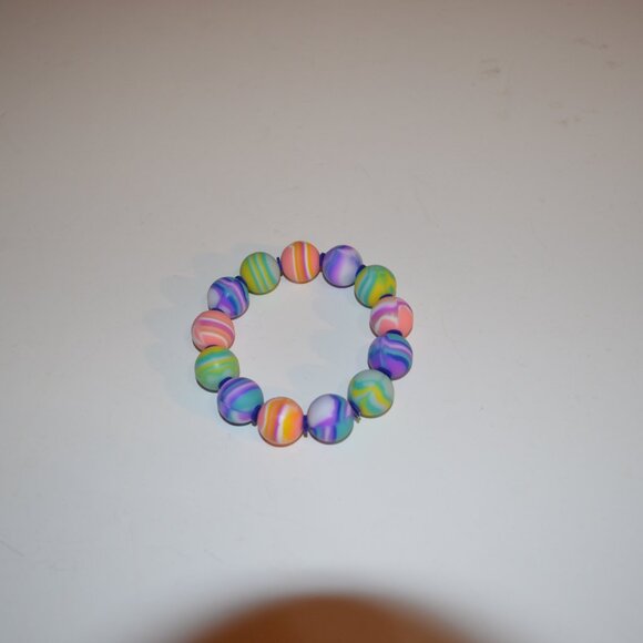 Big Beads Bracelet Colorful Rubber Stretchy Thread Home Made OS (Diameter - 3') - Picture 6 of 6